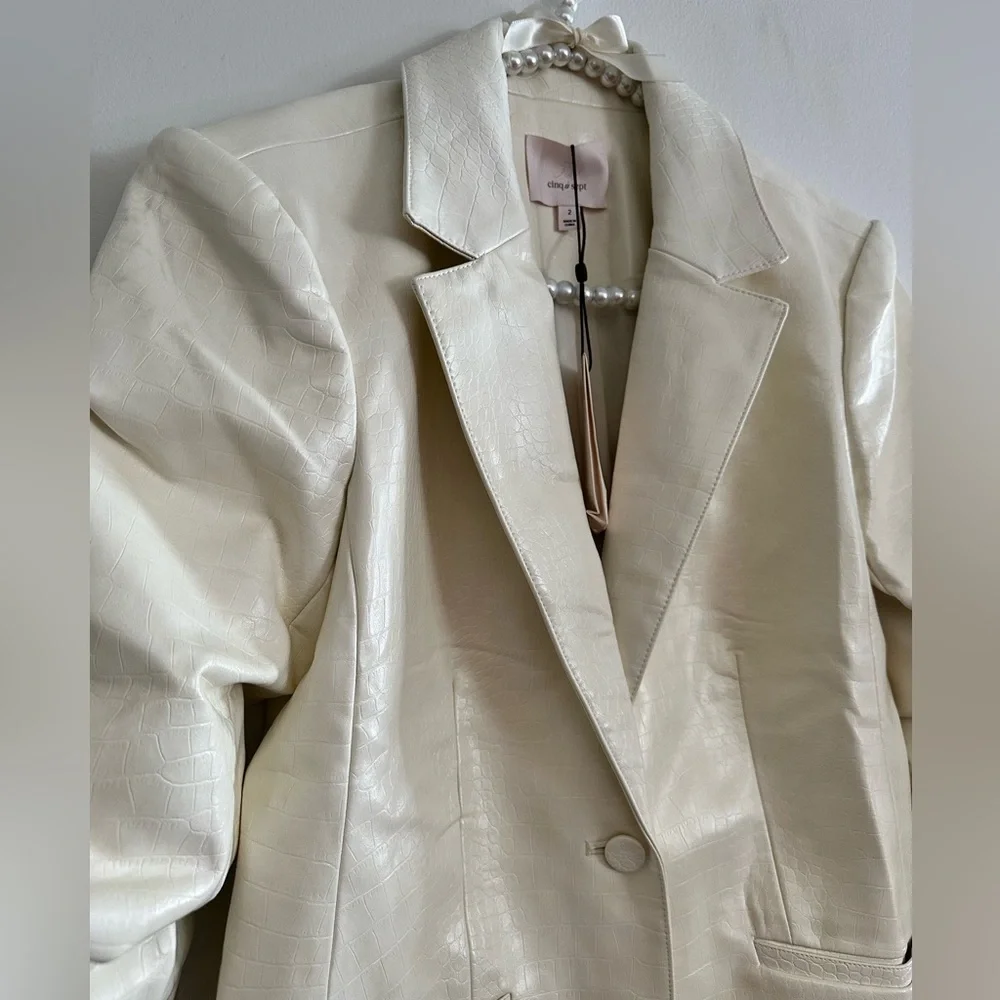 NWT| Cinq a Sept 'Kylie' Faux Croc Embossed Jacket Blazer - Picture 9 of 16